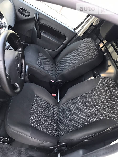 Вантажопасажирський фургон Renault Kangoo 2012 в Житомирі
