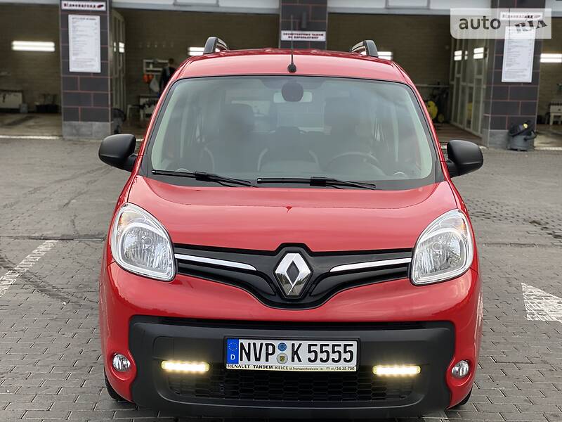 Вантажопасажирський фургон Renault Kangoo 2015 в Луцьку