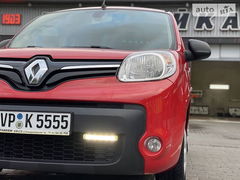 Вантажопасажирський фургон Renault Kangoo 2015 в Луцьку