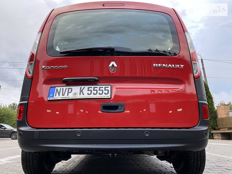 Вантажопасажирський фургон Renault Kangoo 2015 в Луцьку