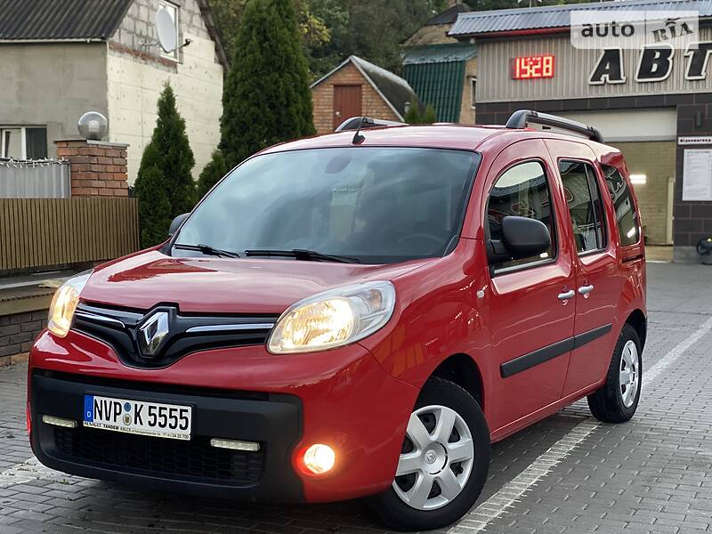 Вантажопасажирський фургон Renault Kangoo 2015 в Луцьку