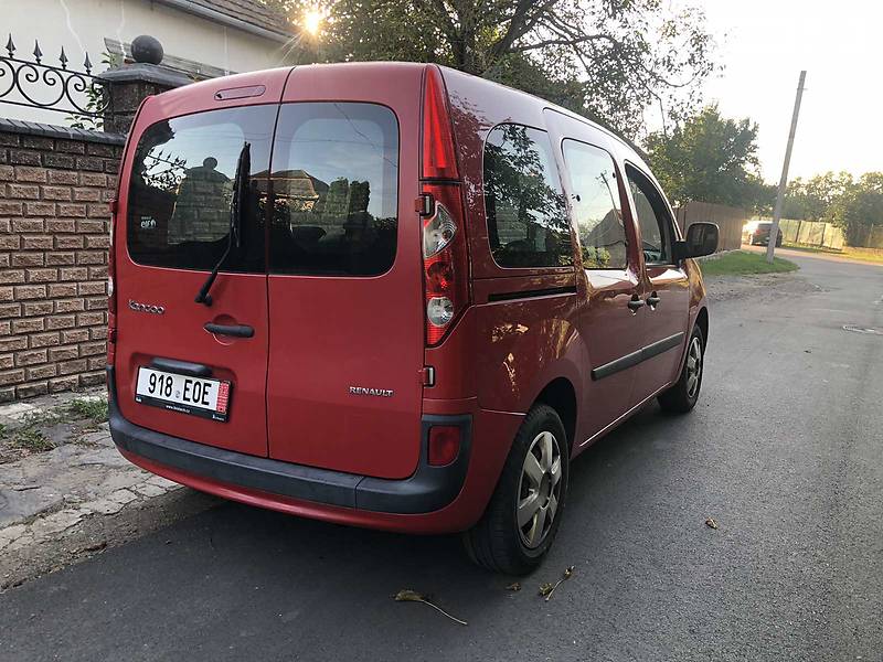 Грузопассажирский фургон Renault Kangoo 2012 в Ужгороде