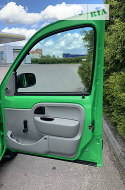 Минивэн Renault Kangoo 2004 в Дрогобыче