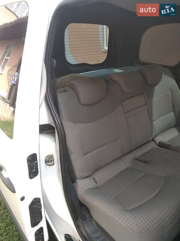 Мінівен Renault Kangoo 2009 в Сваляві фото 5 Мінівен Renault Kangoo 2009 в Сваляві