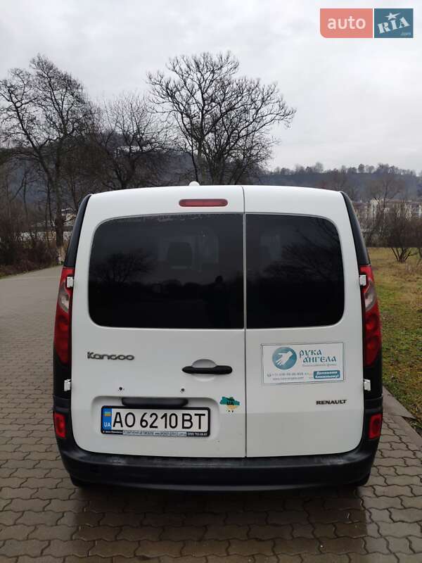 Мінівен Renault Kangoo 2009 в Сваляві фото 4 Мінівен Renault Kangoo 2009 в Сваляві
