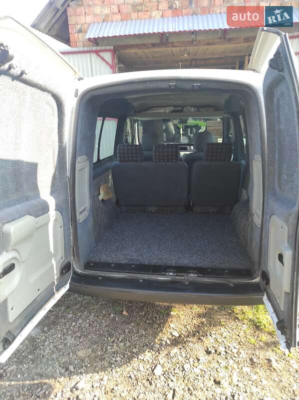 Минивэн Renault Kangoo 2006 в Вижнице