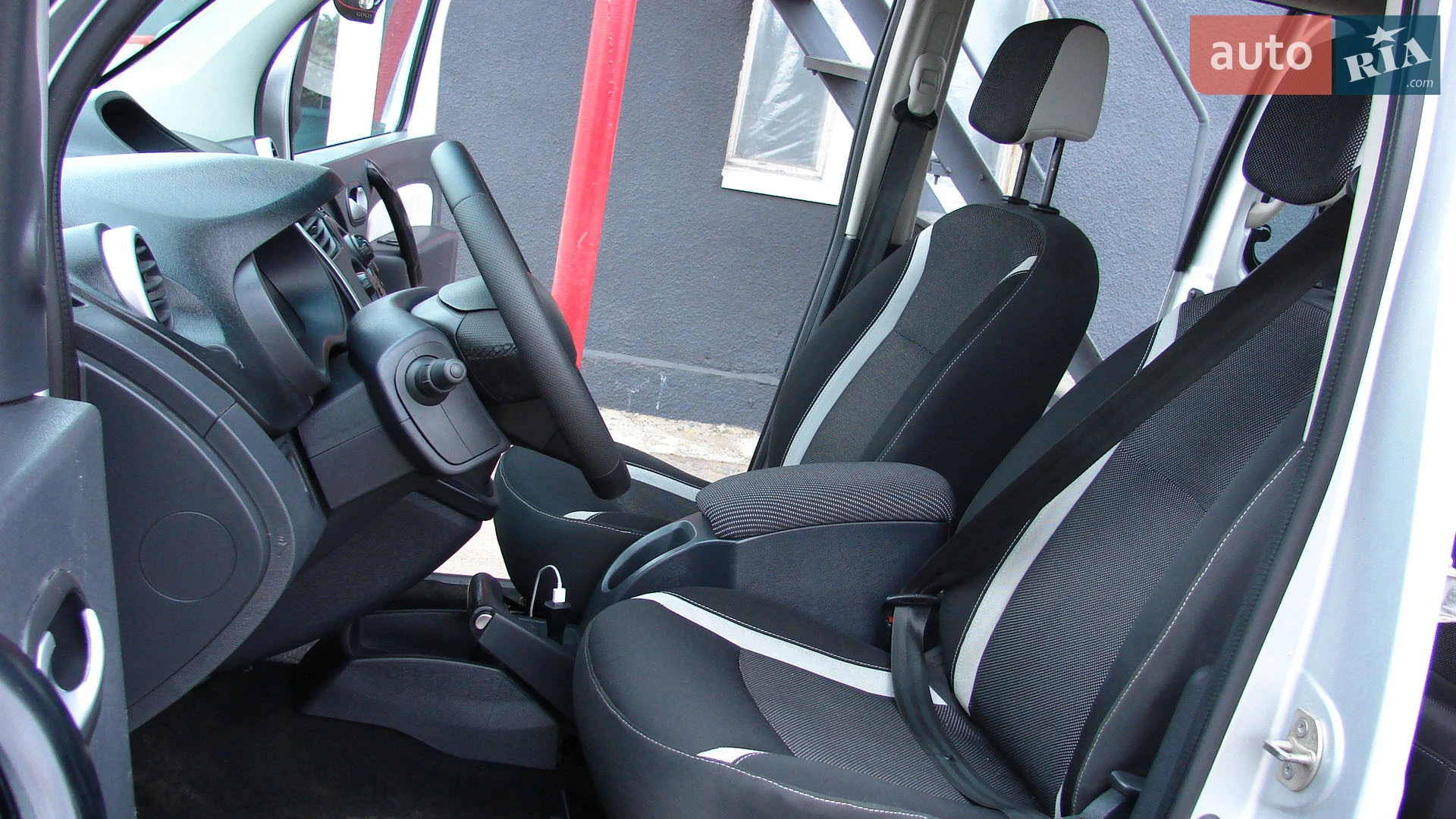 2013 Renault Kangoo - мініатюра 15