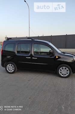 Мінівен Renault Kangoo 2011 в  фото 3 Мінівен Renault Kangoo 2011 в