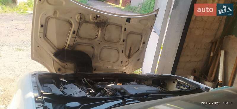 Мінівен Renault Kangoo 2001 в Кривому Розі фото 2 Мінівен Renault Kangoo 2001 в Кривому Розі