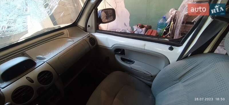 Мінівен Renault Kangoo 2001 в Кривому Розі фото 18 Мінівен Renault Kangoo 2001 в Кривому Розі