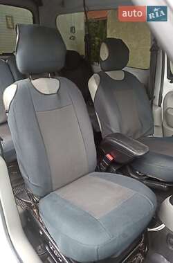 Минивэн Renault Kangoo 2005 в 