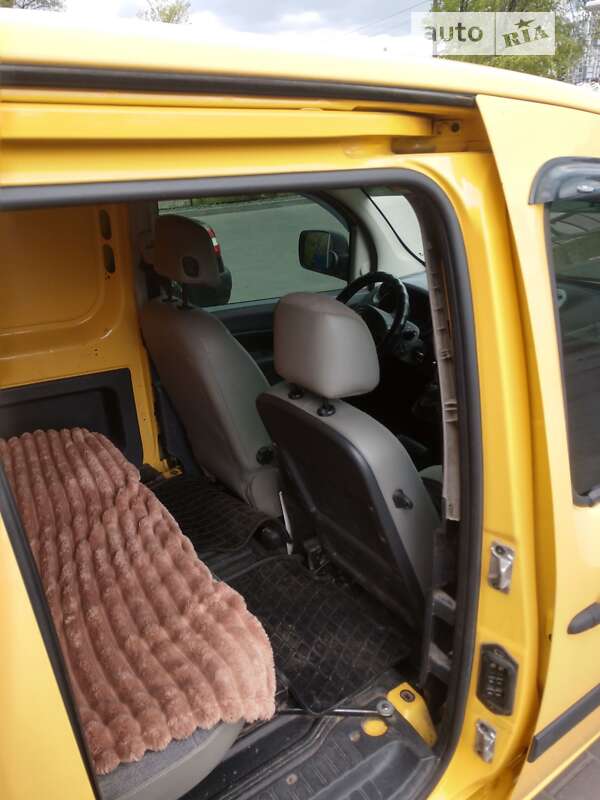 Вантажний фургон Renault Kangoo 2012 в Дніпрі