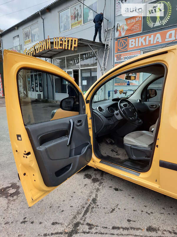 Грузовой фургон Renault Kangoo 2013 в Ходорове