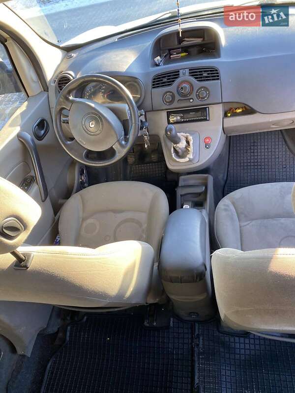 Минивэн Renault Kangoo 2010 в Сколе