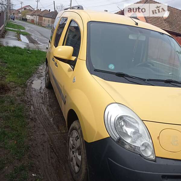 Минивэн Renault Kangoo 2013 в Ужгороде