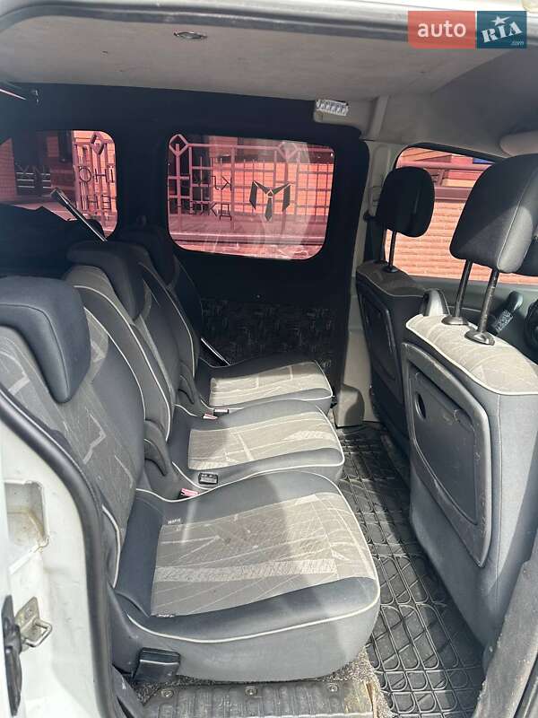 Минивэн Renault Kangoo 2010 в Киеве