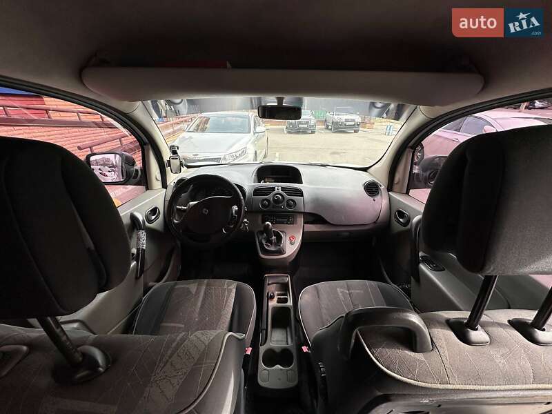 Минивэн Renault Kangoo 2010 в Киеве