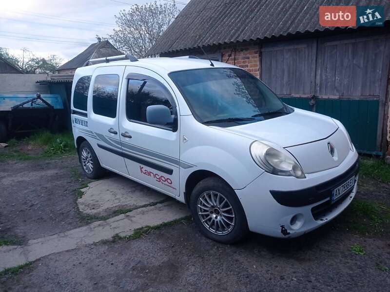 Минивэн Renault Kangoo 2008 в Краснокутске