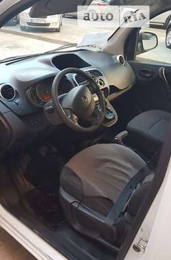 Грузовой фургон Renault Kangoo 2013 в Львове