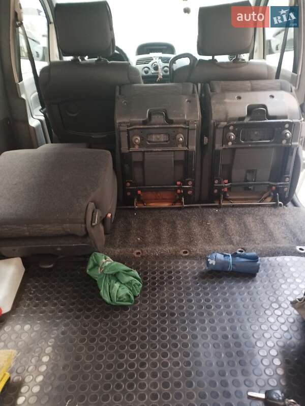 Минивэн Renault Kangoo 2009 в Киеве