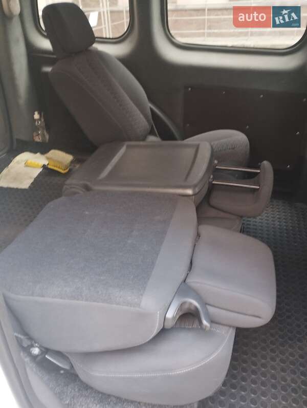Минивэн Renault Kangoo 2009 в Киеве