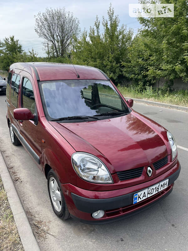 Минивэн Renault Kangoo 2004 в Киеве