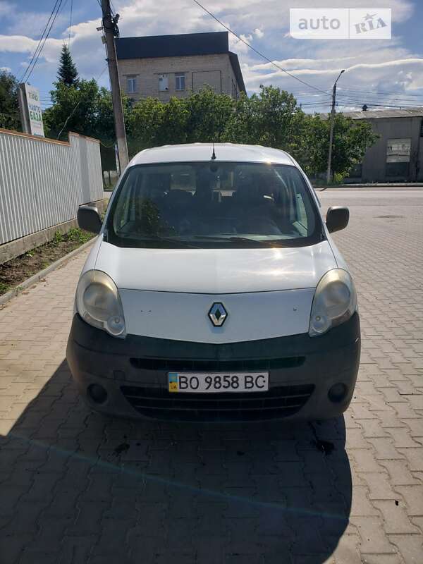 Мінівен Renault Kangoo 2009 в Чернівцях