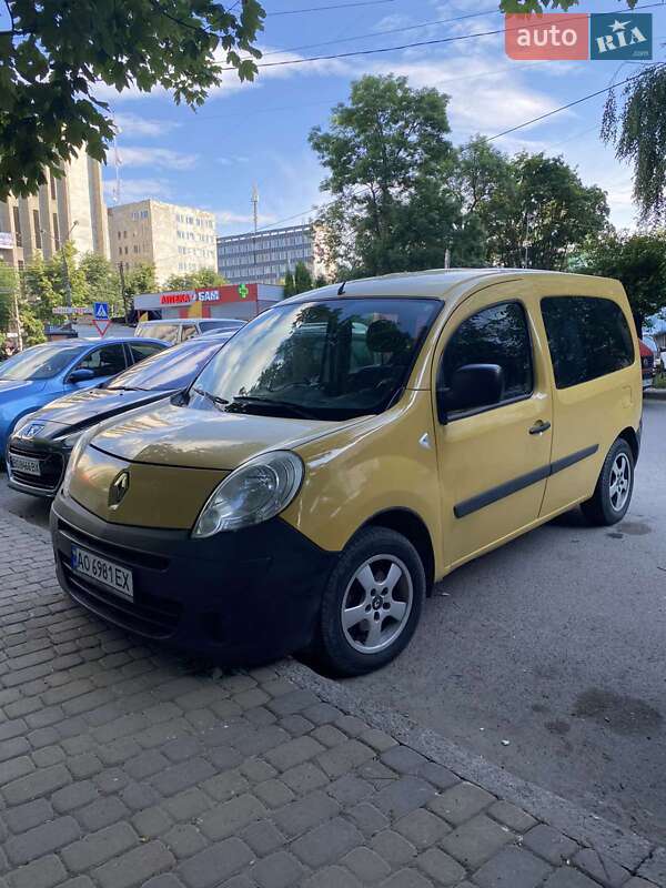 Мінівен Renault Kangoo 2011 в 