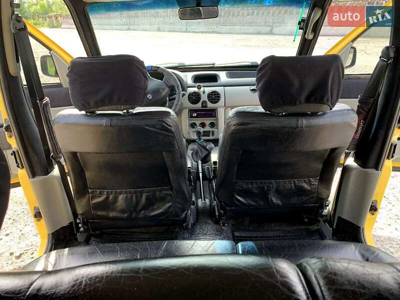Минивэн Renault Kangoo 2003 в Дрогобыче