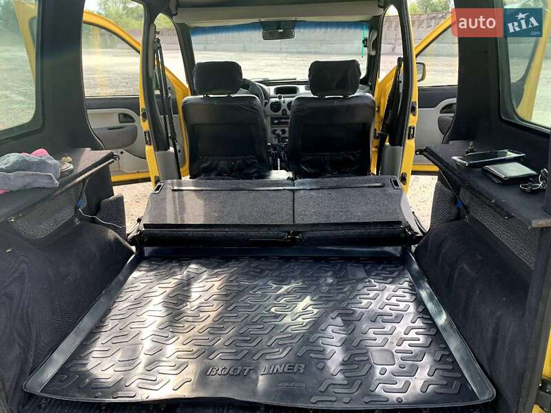 Минивэн Renault Kangoo 2003 в Дрогобыче