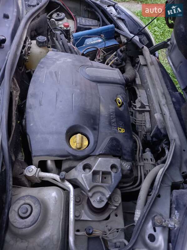 Мінівен Renault Kangoo 2004 в Чернівцях