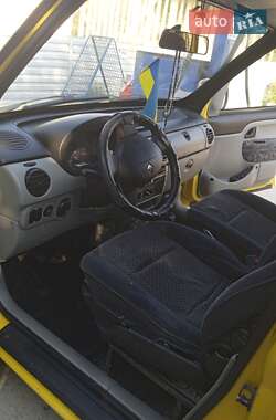 Минивэн Renault Kangoo 2004 в 