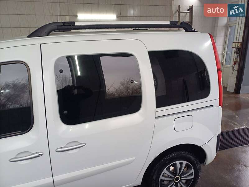 Минивэн Renault Kangoo 2011 в Кривом Роге