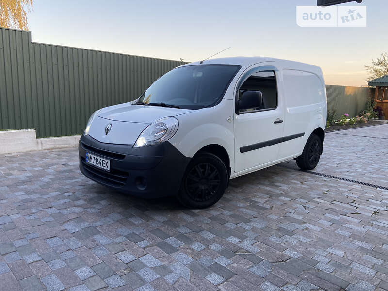 Грузовой фургон Renault Kangoo 2012 в Житомире