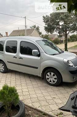 Минивэн Renault Kangoo 2011 в Луцке