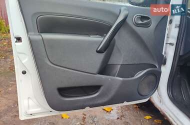Минивэн Renault Kangoo 2015 в 