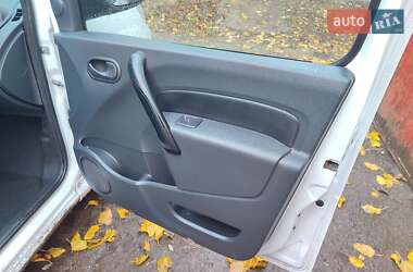 Минивэн Renault Kangoo 2015 в 