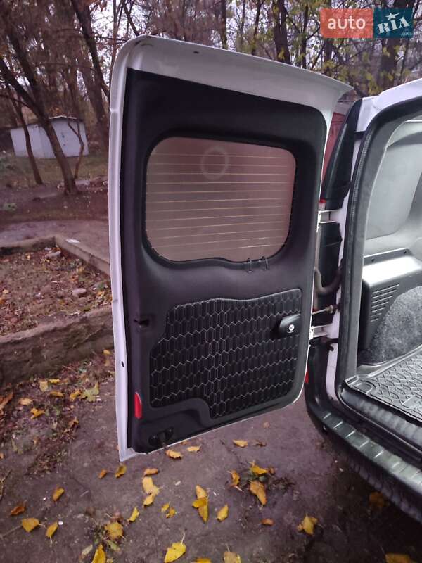 Минивэн Renault Kangoo 2015 в Днепре