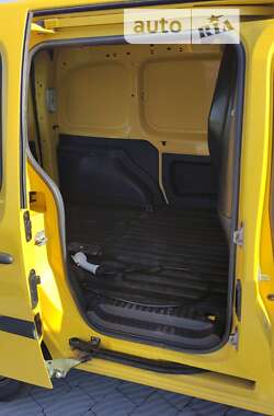 Вантажний фургон Renault Kangoo 2012 в Львові