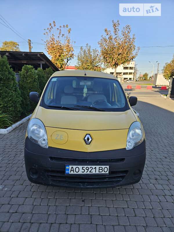 Вантажний фургон Renault Kangoo 2012 в Мукачевому