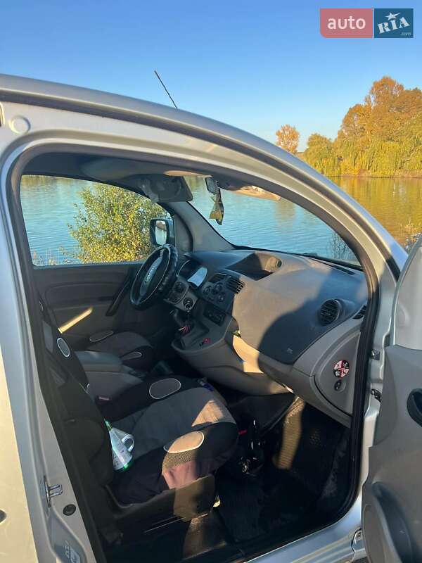 Мінівен Renault Kangoo 2010 в Тернополі