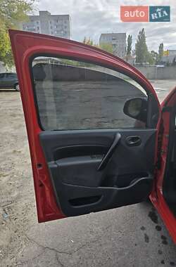 Вантажний фургон Renault Kangoo 2013 в Дніпрі