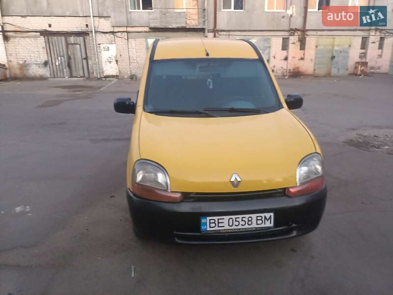 Минивэн Renault Kangoo 2001 в 