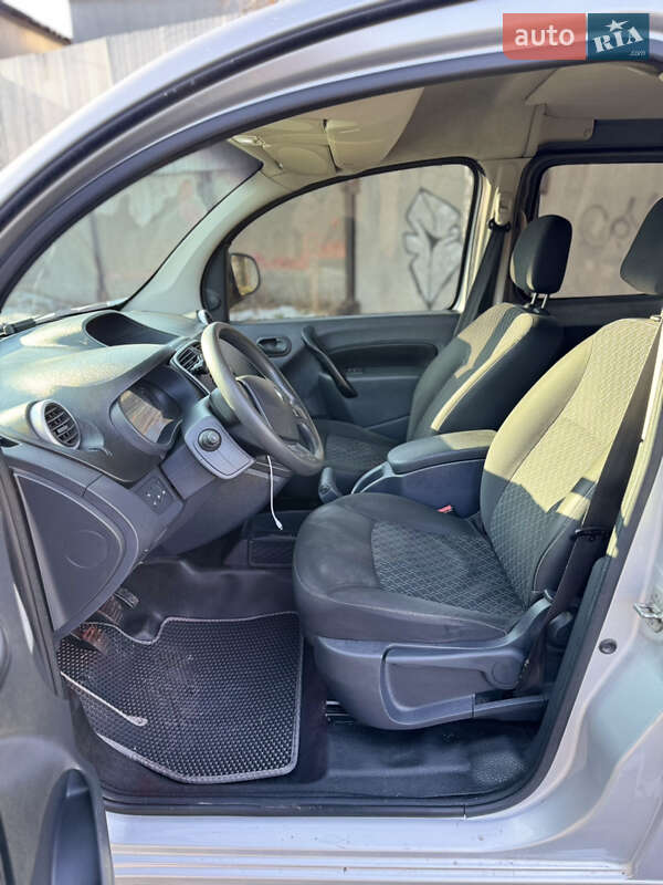Минивэн Renault Kangoo 2016 в Киеве фото 10 Минивэн Renault Kangoo 2016 в Киеве