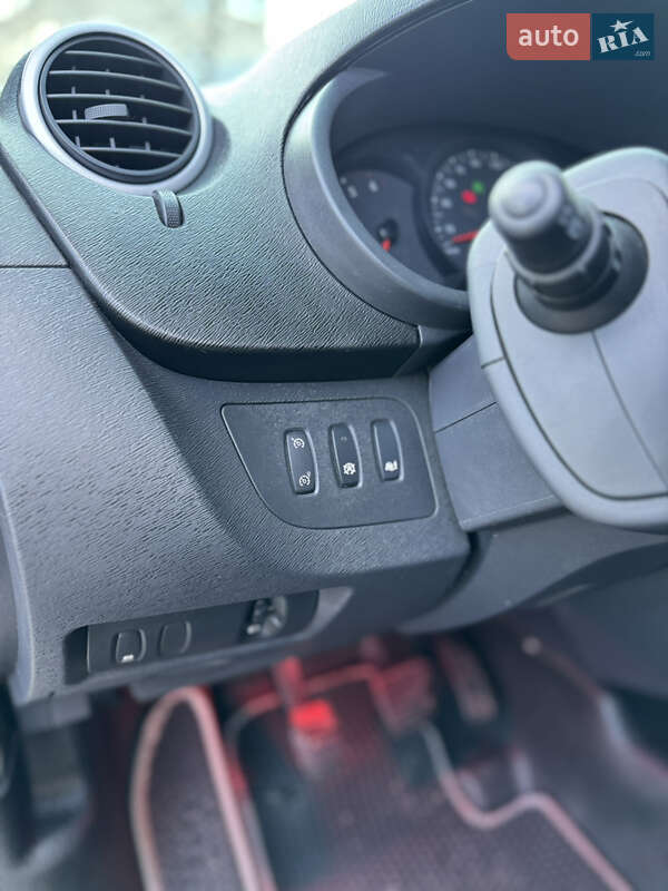 Минивэн Renault Kangoo 2016 в Киеве фото 19 Минивэн Renault Kangoo 2016 в Киеве