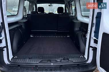 Минивэн Renault Kangoo 2015 в 