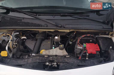 Минивэн Renault Kangoo 2012 в 