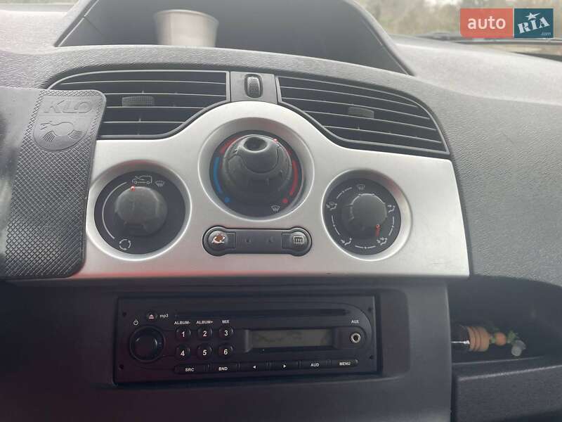 Грузовой фургон Renault Kangoo 2012 в Киеве