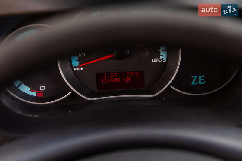 Грузовой фургон Renault Kangoo 2013 в Могилев-Подольске фото 7 Грузовой фургон Renault Kangoo 2013 в Могилев-Подольске