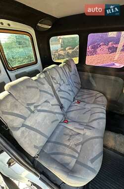 Минивэн Renault Kangoo 2000 в Шумске